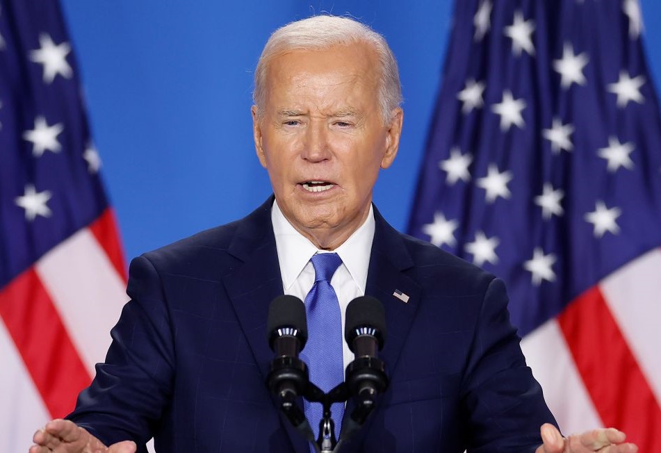 Biden Returns to the White House After Self-Isolation